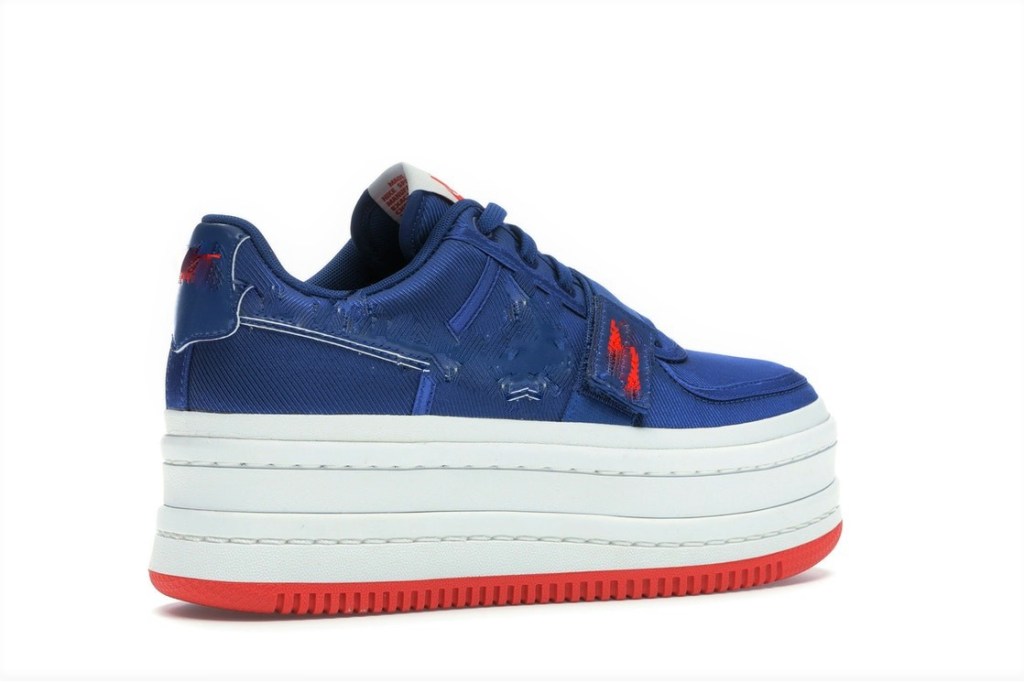 This image has an empty alt attribute; its file name is img34.jpg